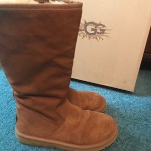 Tall Chestnut Ugg boots with zipper